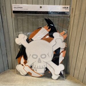 NWT Sealed Recollections Halloween Diecut Shapes - 16 Pieces